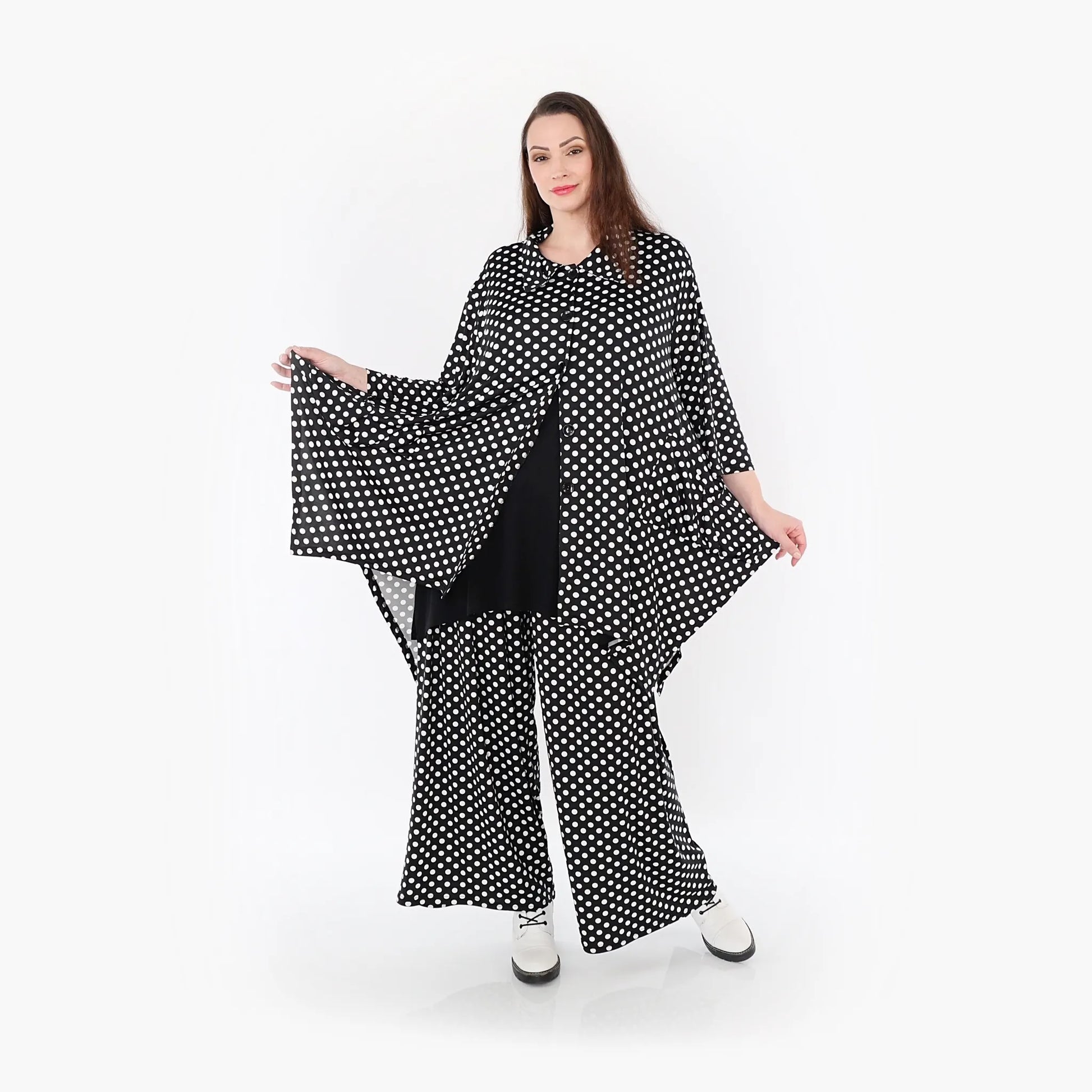A-Form Jacke von AKH Fashion aus Materialmix, 1289.06842, Schwarz/Weiß, Schick, Modern