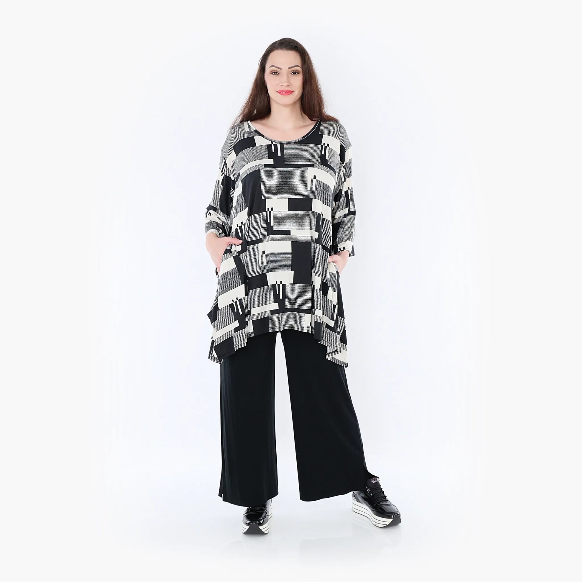 A-Form Bigshirt von AKH Fashion aus Viskose, 1426.01019, Schwarz/Ecru, Grafik, Schick, Schick