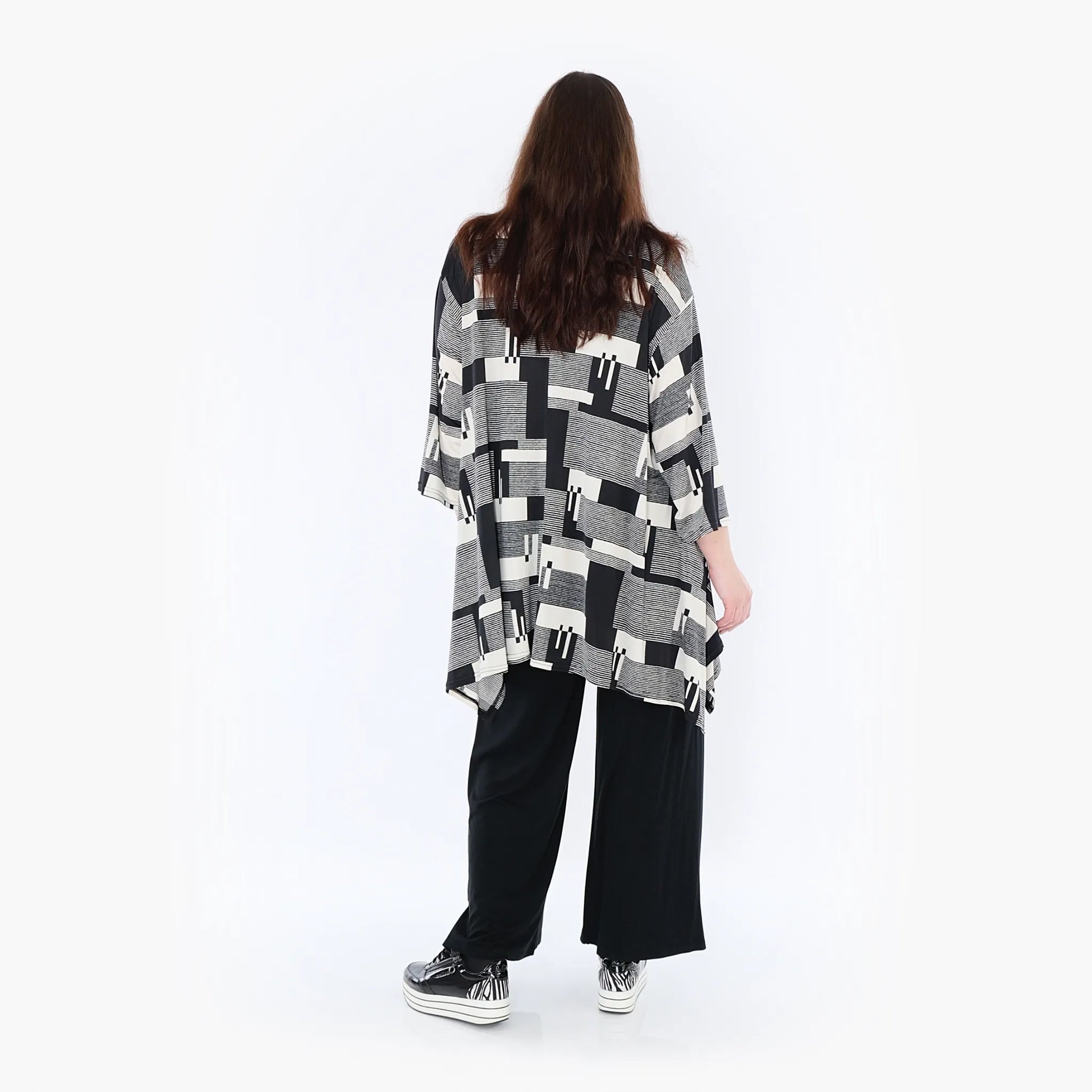 A-Form Bigshirt von AKH Fashion aus Viskose, 1426.01019, Schwarz/Ecru, Grafik, Schick, Schick