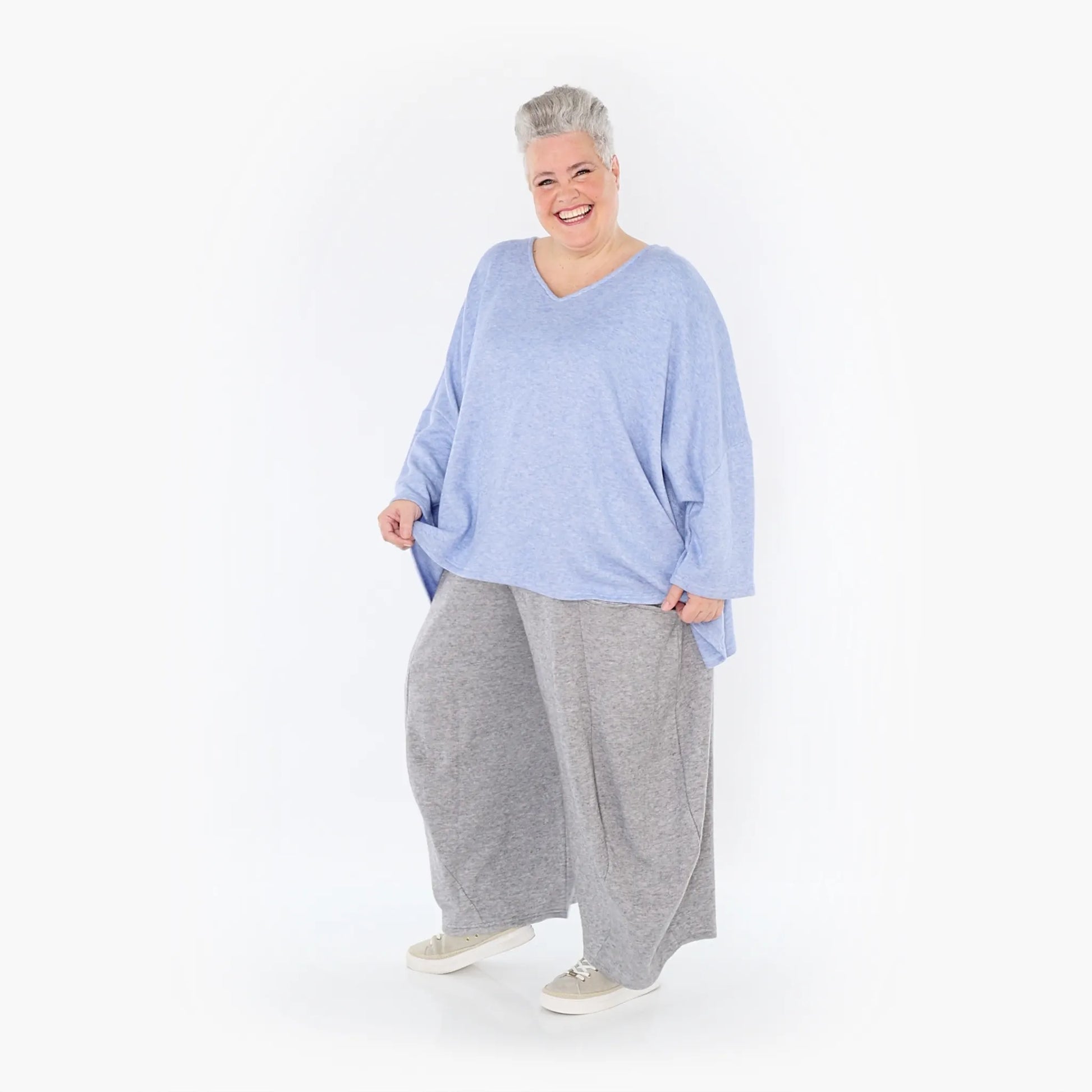 AKH Fashion Bigshirt in kastiger Form, aus Viskose, 1429.06993, Hellblau, Schick, Modern