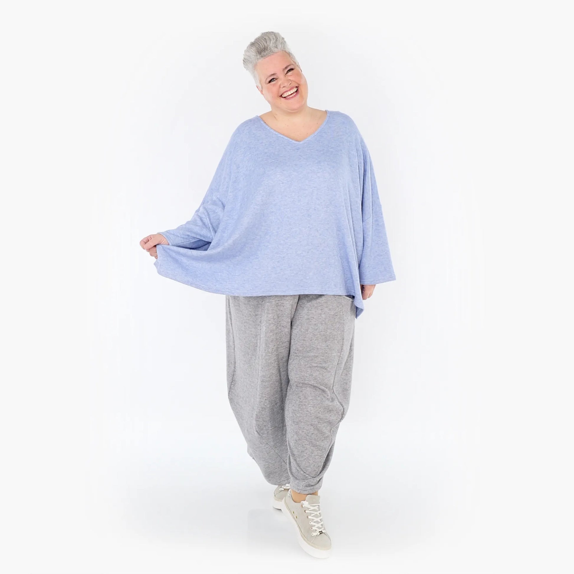 AKH Fashion Bigshirt in kastiger Form, aus Viskose, 1429.06993, Hellblau, Schick, Modern