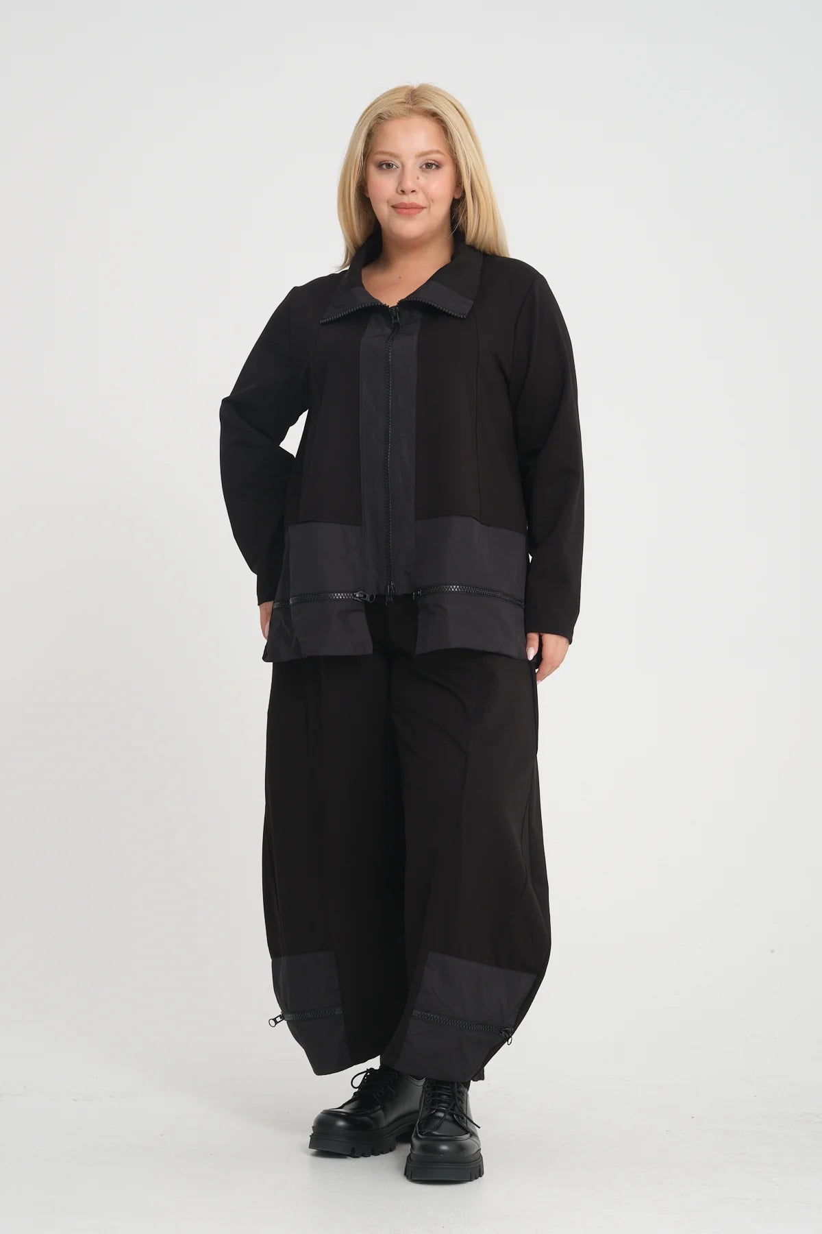 Zedd Plus Jacke in gerader Form, aus Viskose, 24548, Schwarz, Schick, Modern, Bequem
