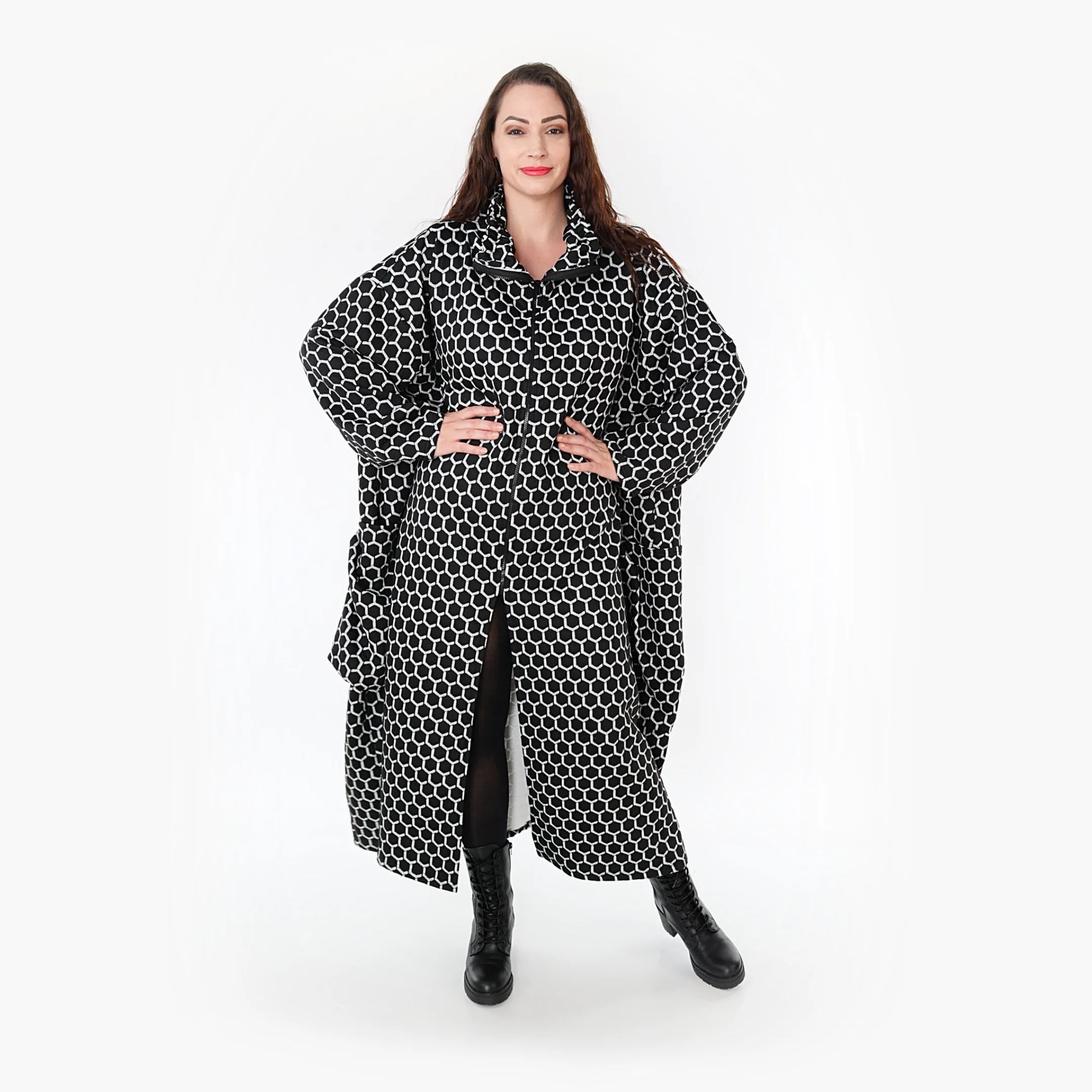 Ballonmantel von AKH Fashion aus Materialmix, 1365.06985, Schwarz-Weiß, Raute, Schick