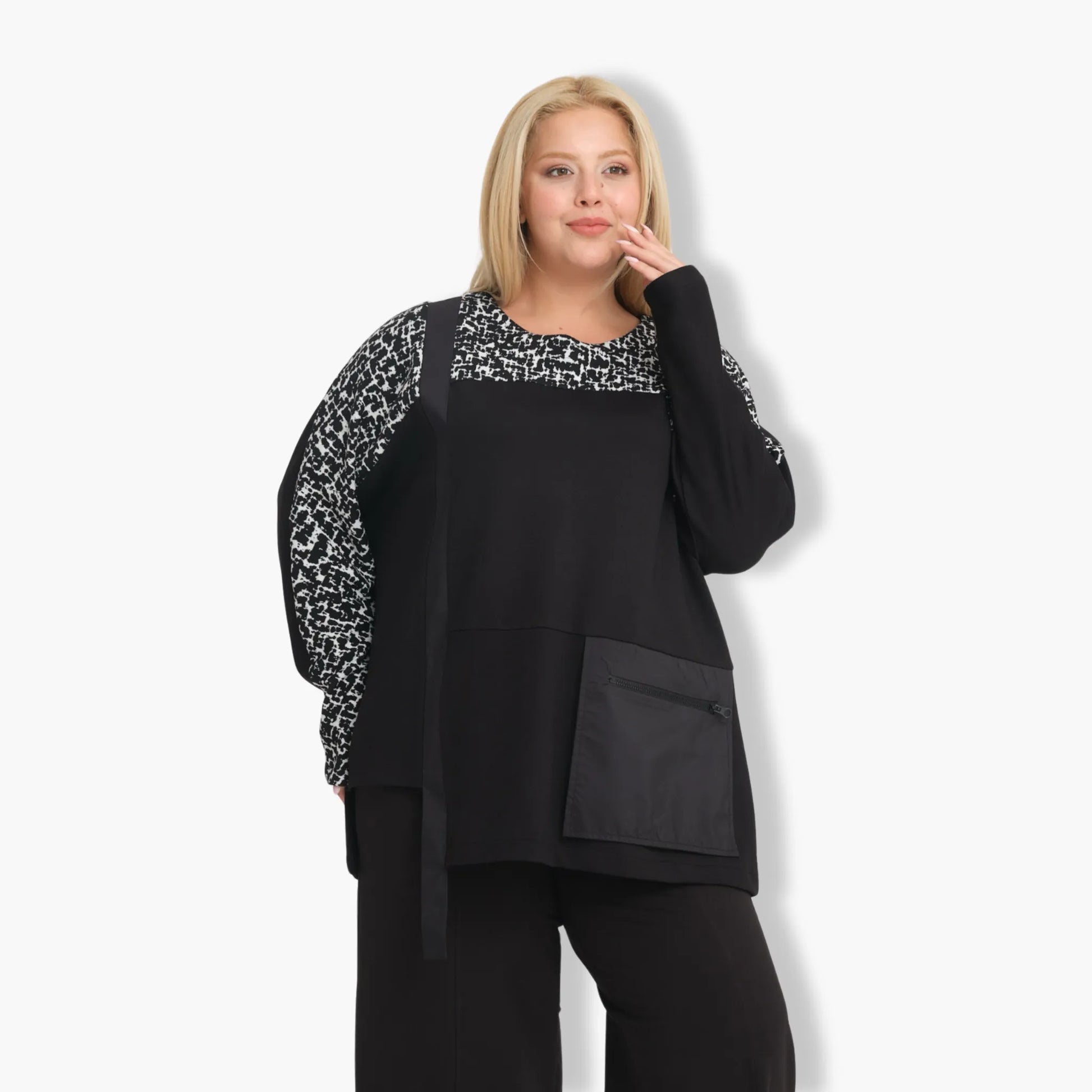 Zedd Plus Shirt in gerader Form, aus Viskose, 24538, Schwarz/Weiß, Schick, Modern, Bequem