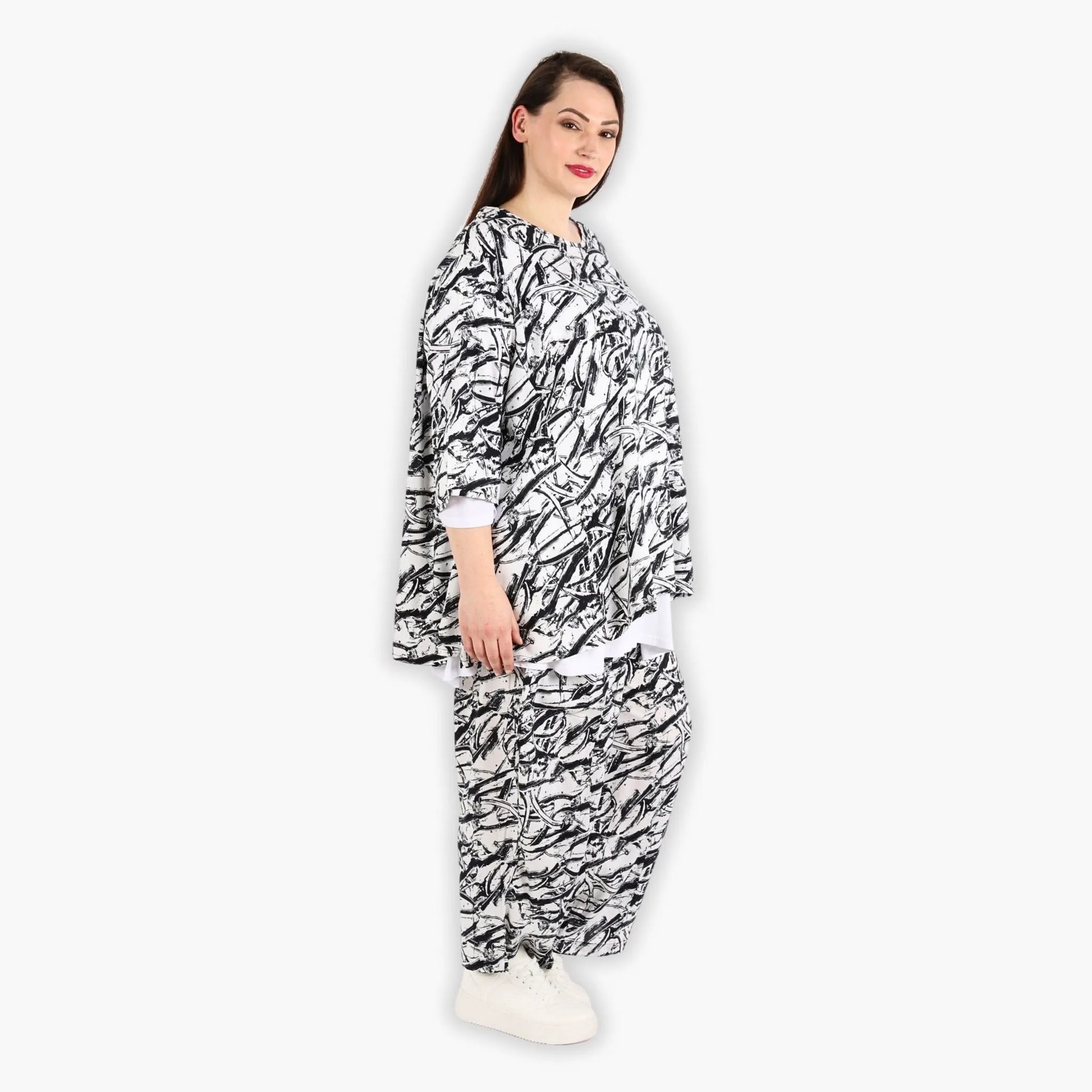 A-Form Bigshirt von AKH Fashion aus Viskose, 1301.00593, Schwarz-Weiß, Schick, Modern, Bequem