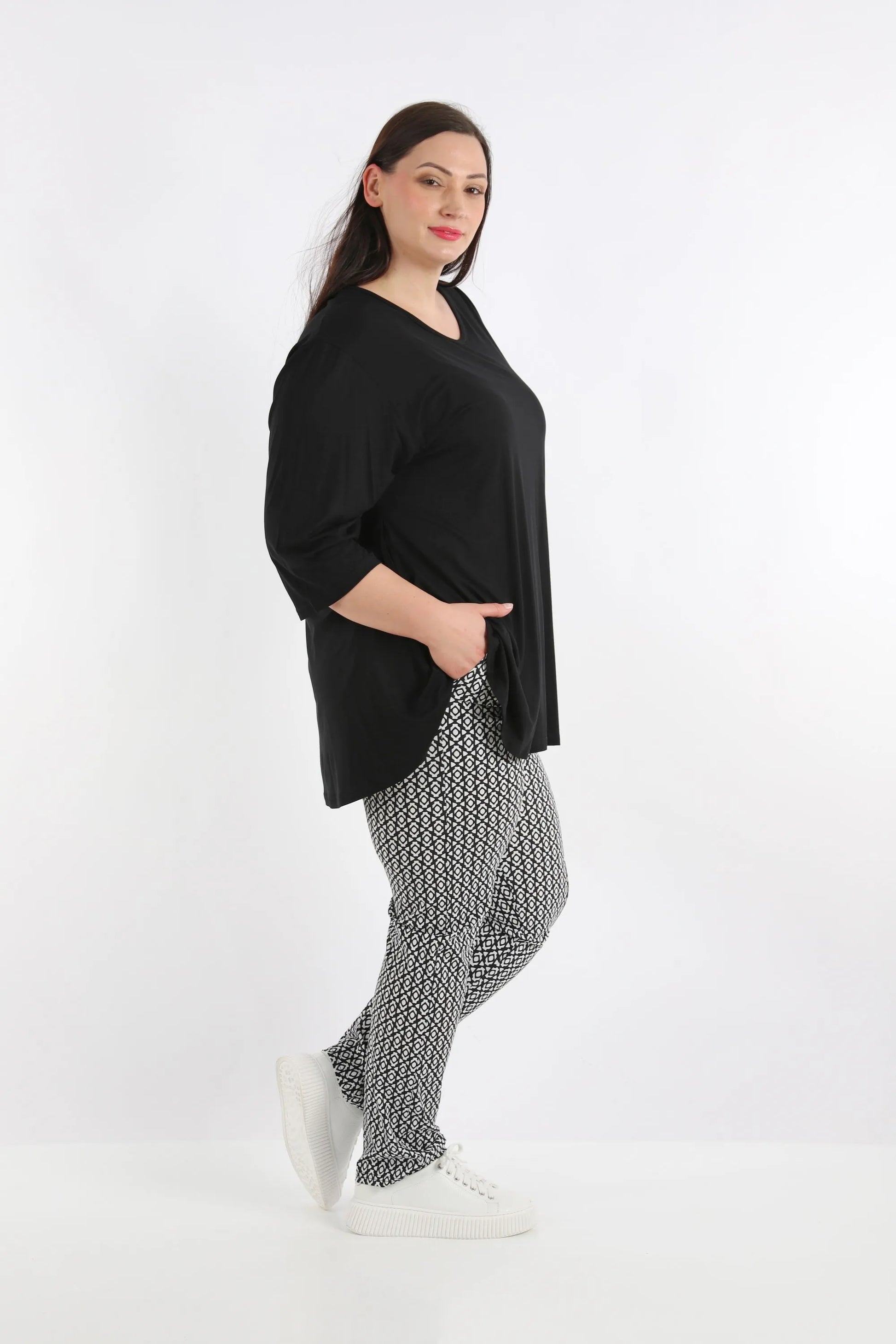 AKH Fashion Hose in gerader Form, aus Polyester, 1267.02608, Schwarz-Weiß, Muster, Schick