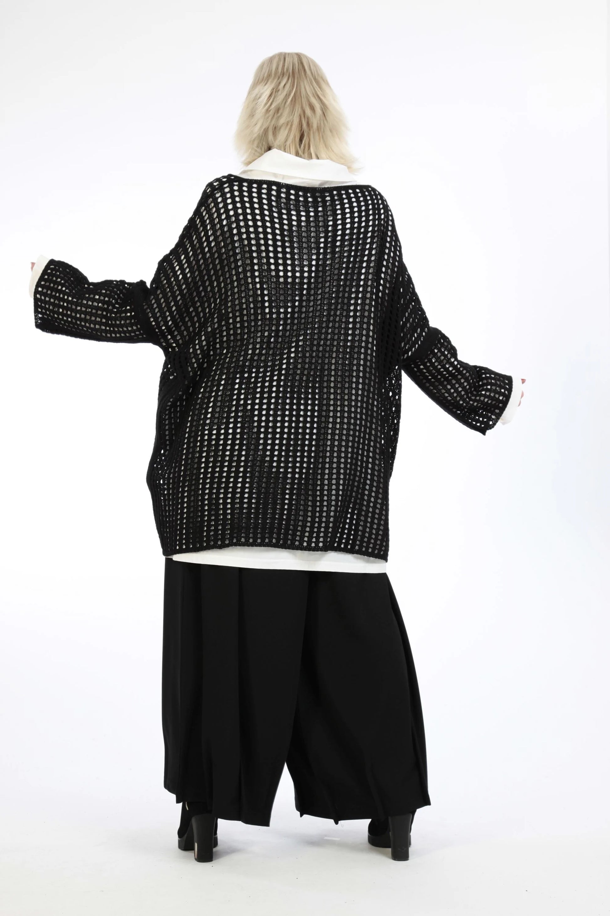 AKH Fashion Pullover in gerader Form, aus Baumwolle, 1205.02323, Schwarz, Schick, Modern