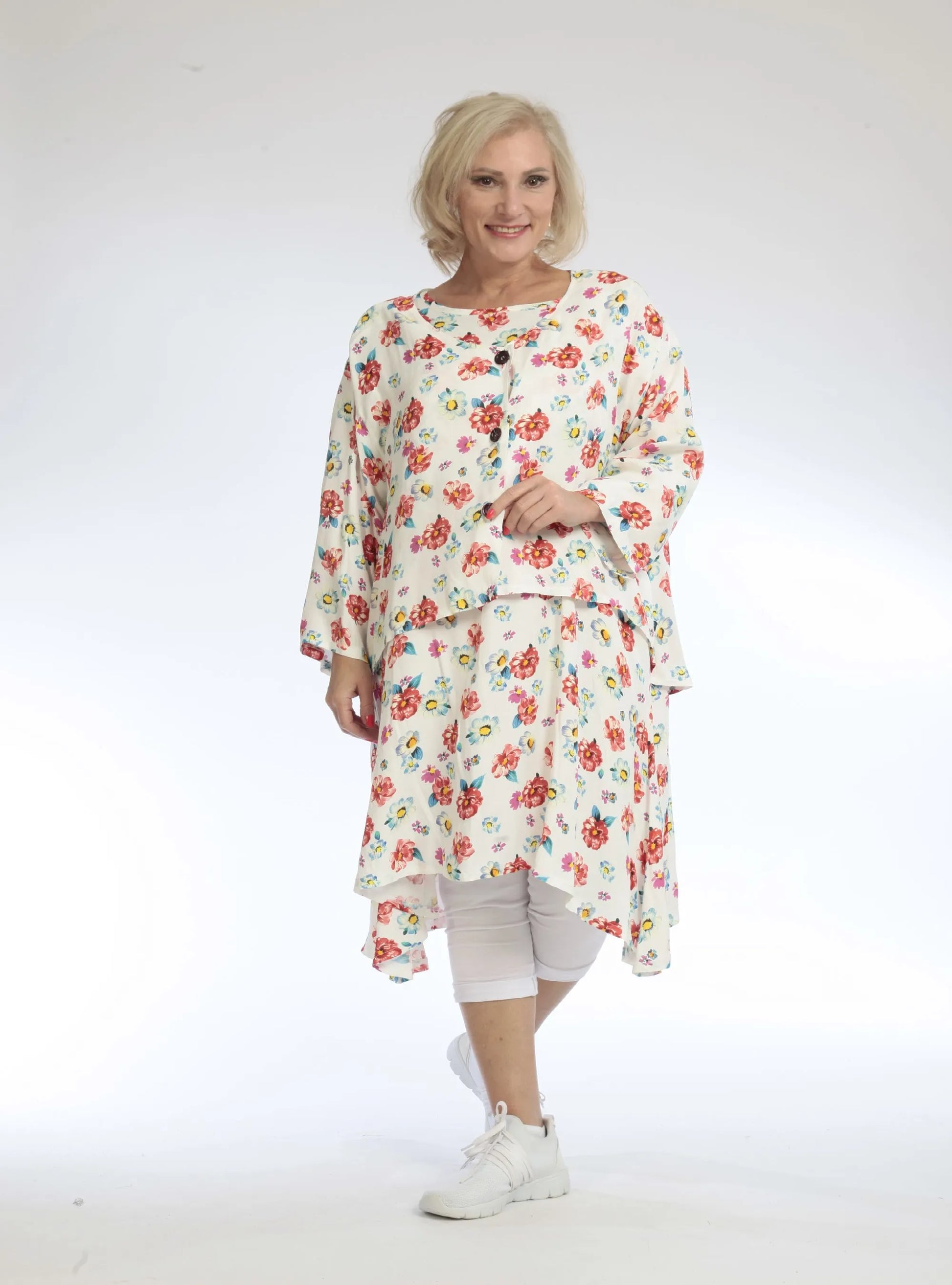AKH Fashion Jacke in Vokuhila-Form, aus Viskose, 1103.00130, Rot, Blumen, Schick, Modern