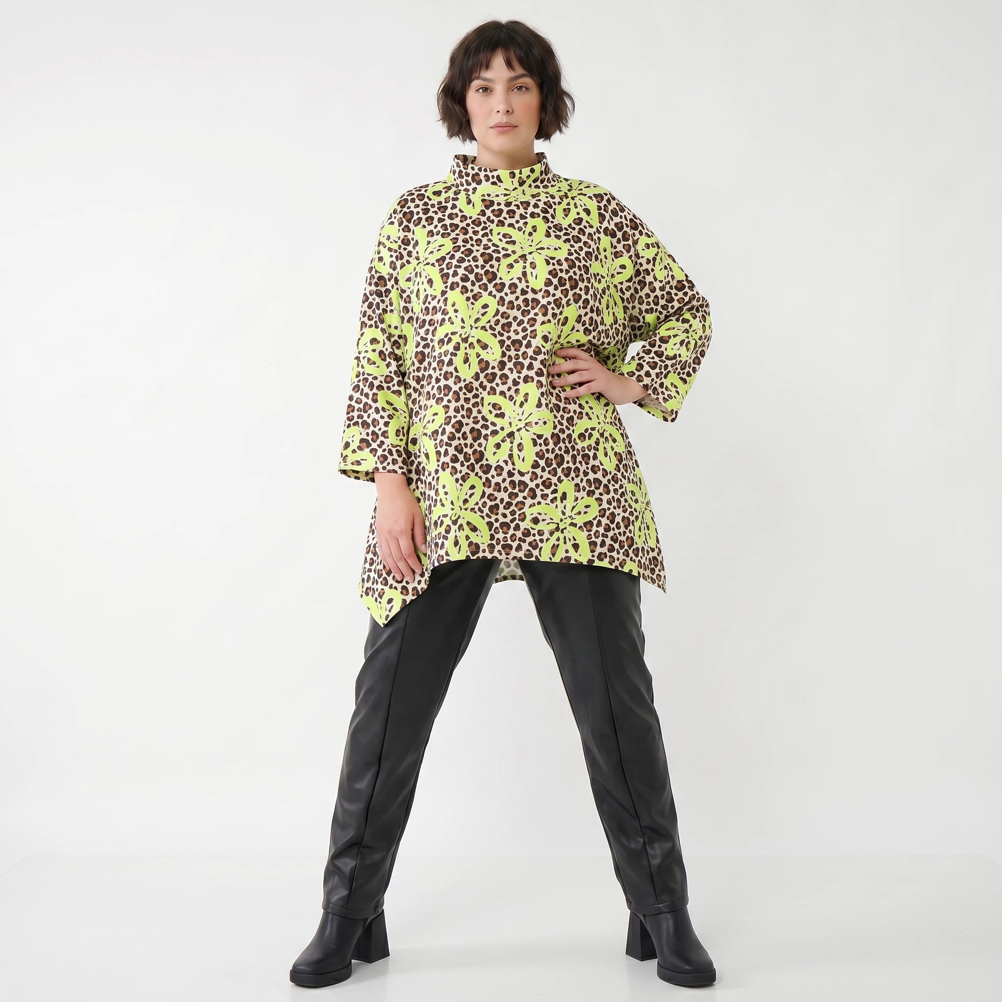 A-Form Bigshirt von AKH Fashion aus Baumwolle, 1514.07123, Beige/Braun/Neongrün, Leopard