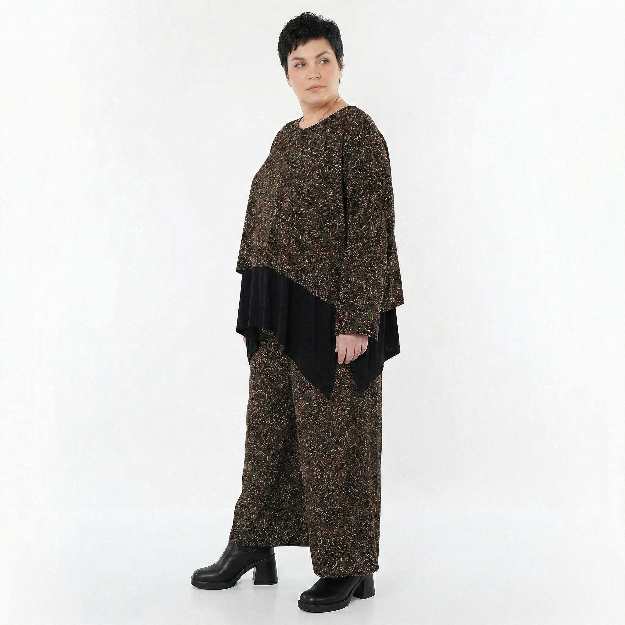AKH Fashion Überwurf in kastiger Form, aus Materialmix, 1516.06048, Schwarz/Cognac/Orange