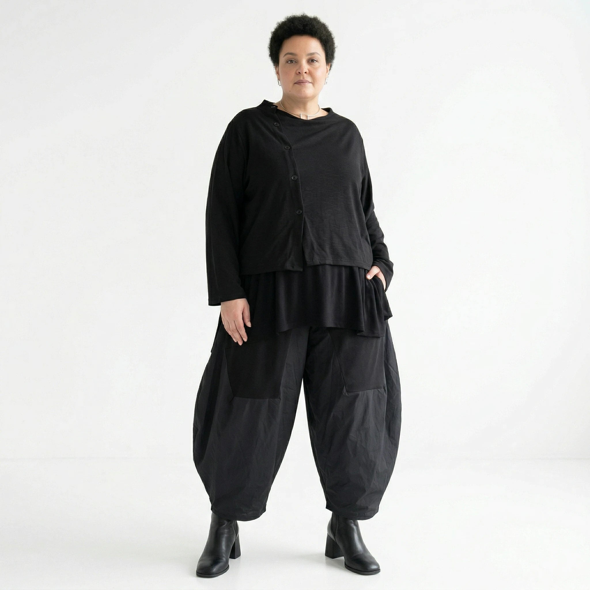 AKH Premium Jacke in gerader Form, aus Viskose, P1008.7006, Schwarz, Ausgefallen, Zeitlos