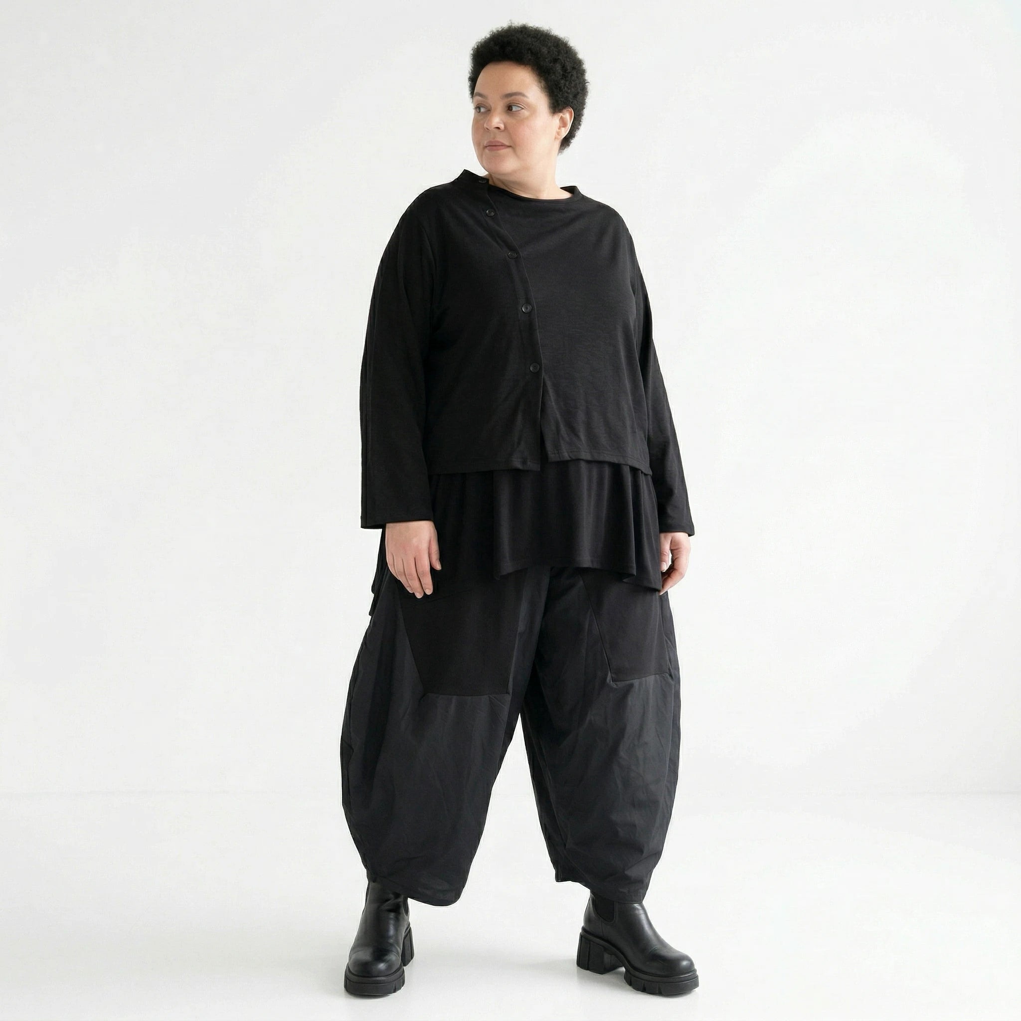 AKH Premium Jacke in gerader Form, aus Viskose, P1008.7006, Schwarz, Ausgefallen, Zeitlos