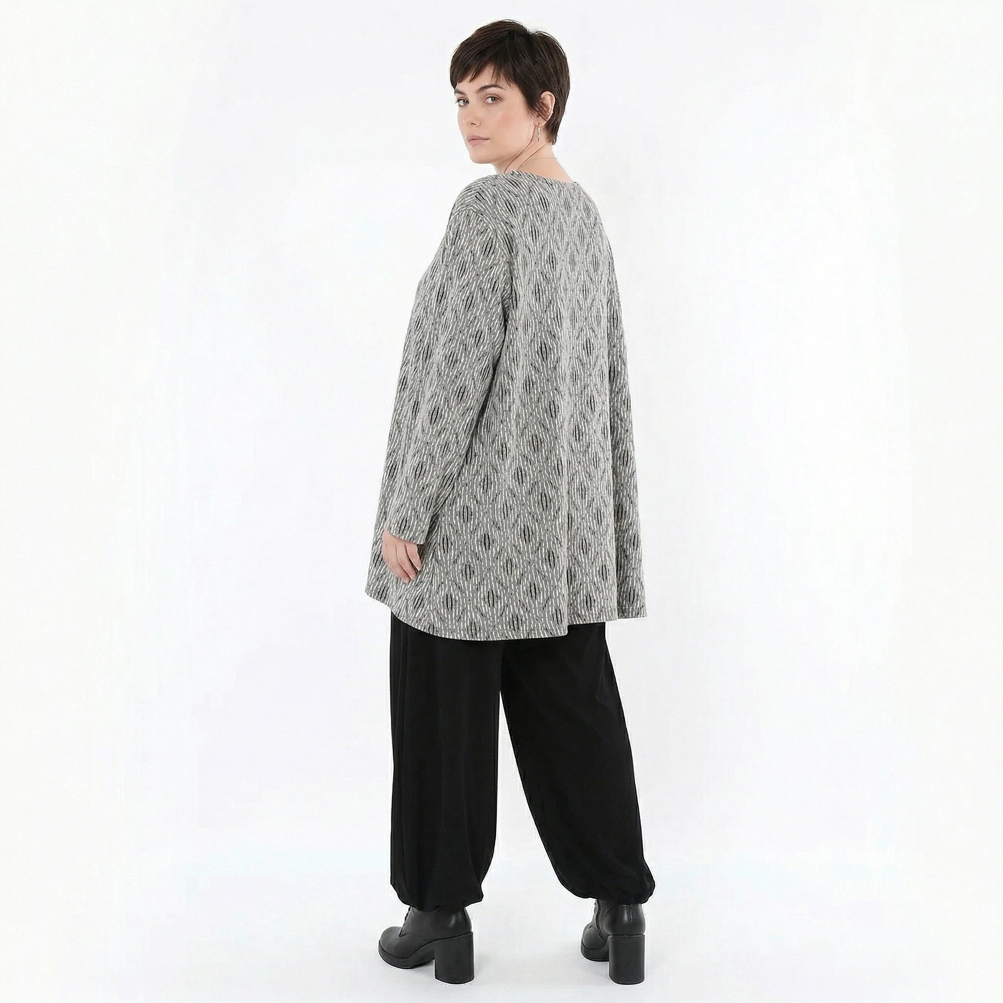 A-Form Bigshirt von AKH Fashion aus Materialmix, 1500593, Hellgrau/Schwarz/Weiß, Schick