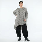 Feinstrick Longshirt in hellgrau schwarzweißem Vichymuster A-Form mit Rundhals Vokuhila