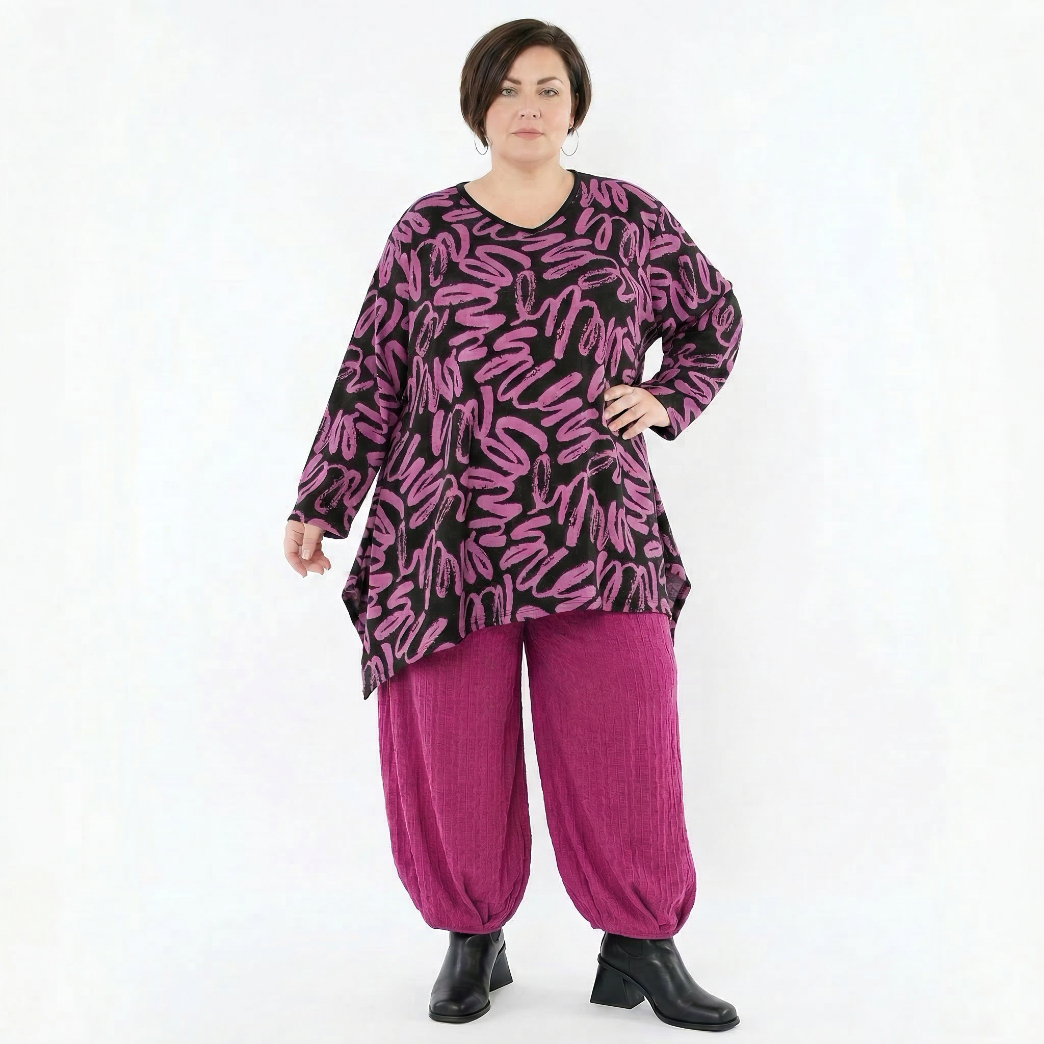 A-Form Bigshirt von AKH Fashion aus Materialmix, 1529.01019, Schwarz/Fuchsia, Kringel, Schick