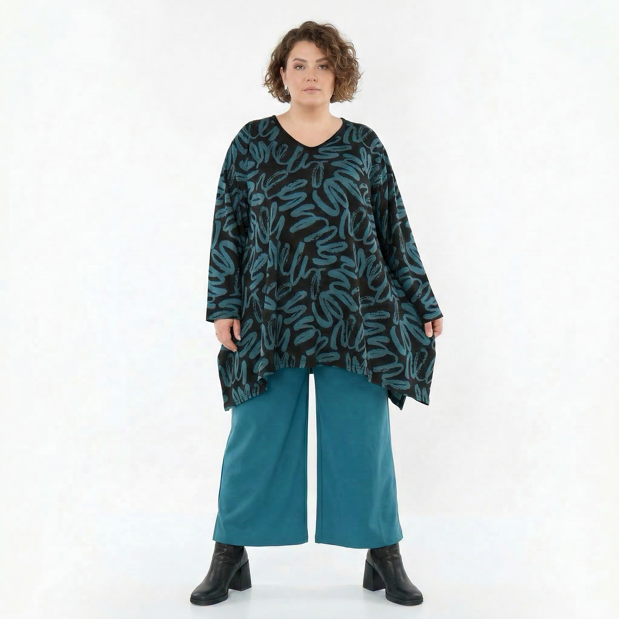 A-Form Bigshirt von AKH Fashion aus Materialmix, 1529.01019, Schwarz/Petrol, Kringel, Schick