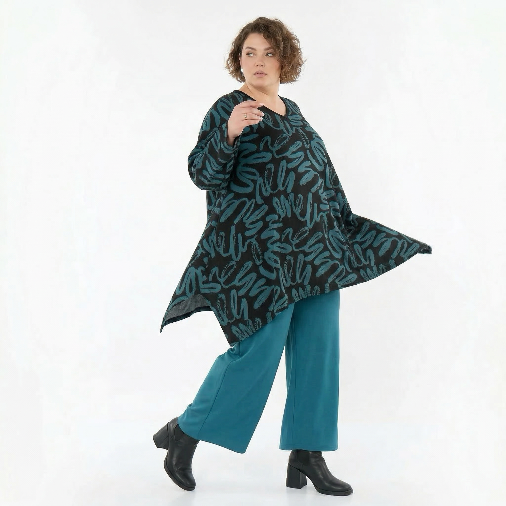 A-Form Bigshirt von AKH Fashion aus Materialmix, 1529.01019, Schwarz/Petrol, Kringel, Schick