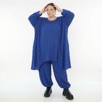 Royalblaue Ballonhose aus Feinstrick mit Ajourmuster Wellenstruktur weich und stretchig