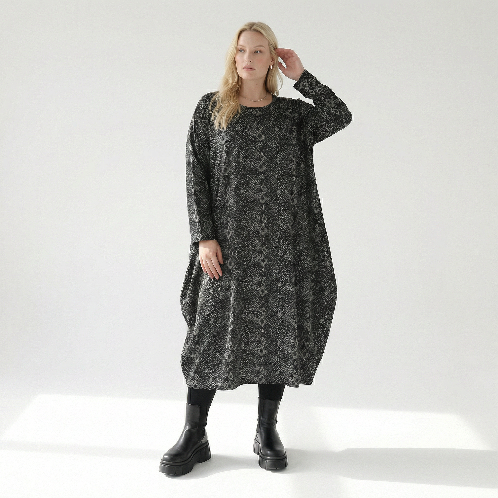  Ballonkleid von AKH Fashion aus Materialmix, 1541.01926, Grau/Schwarz, Reptil, Schick