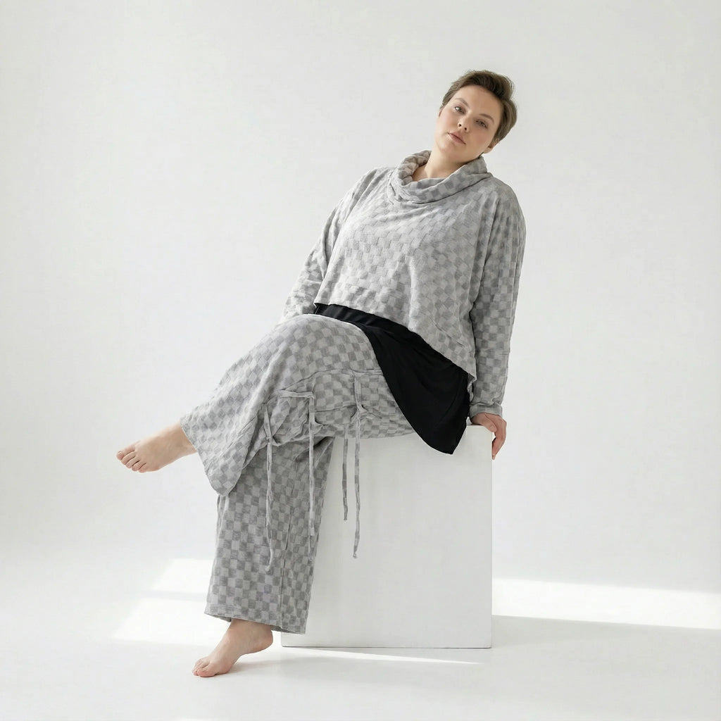  AKH Fashion Überwurf in kastiger Form, aus Viskose, 1540.7011R, Grau, Kariert, Schick