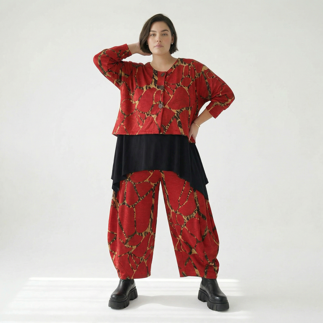  AKH Fashion Jacke in gerundeter Form, aus Materialmix, 1563.00130, Rot/Multi, Grafik