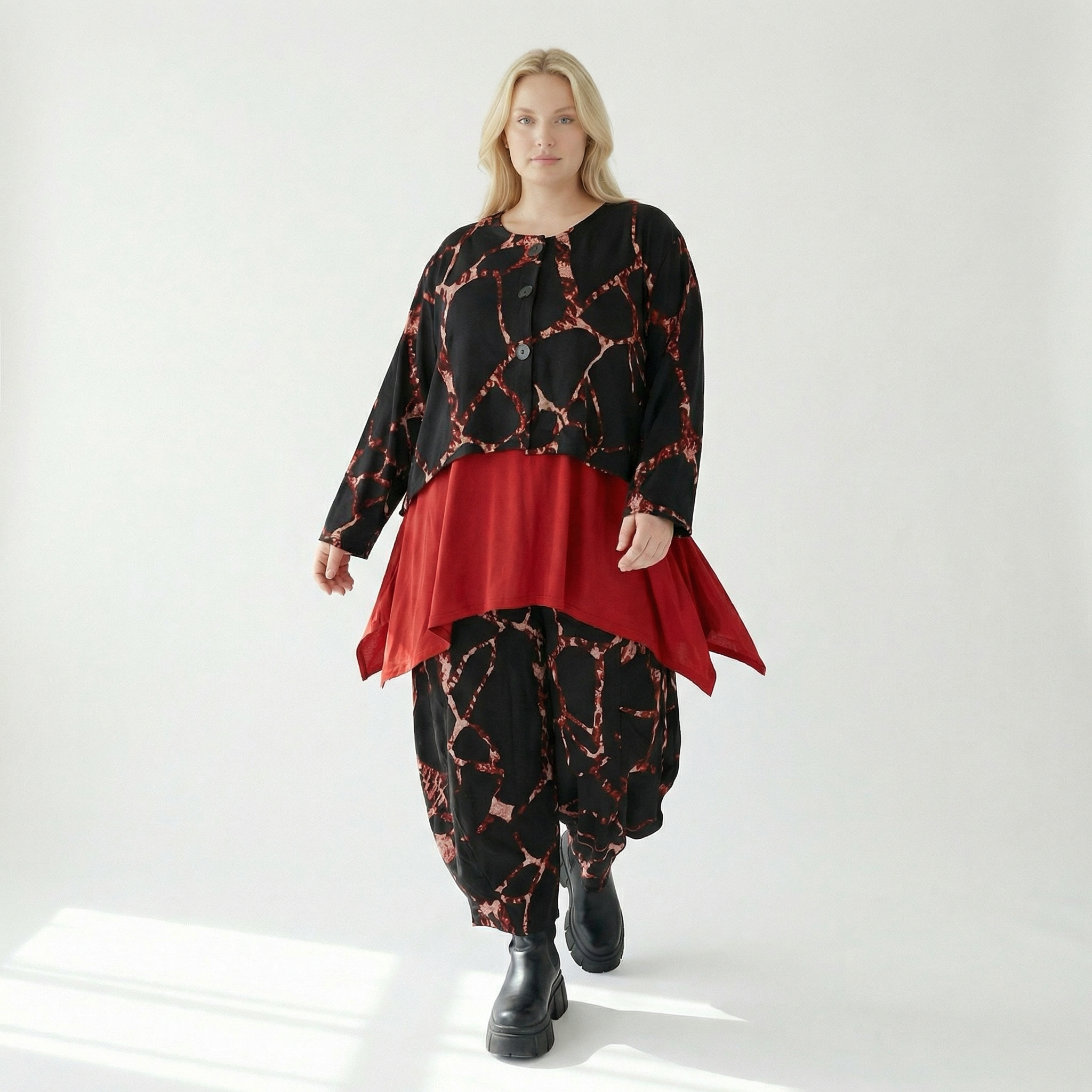  AKH Fashion Jacke in gerundeter Form, aus Materialmix, 1563.00130, Schwarz/Multi, Grafik