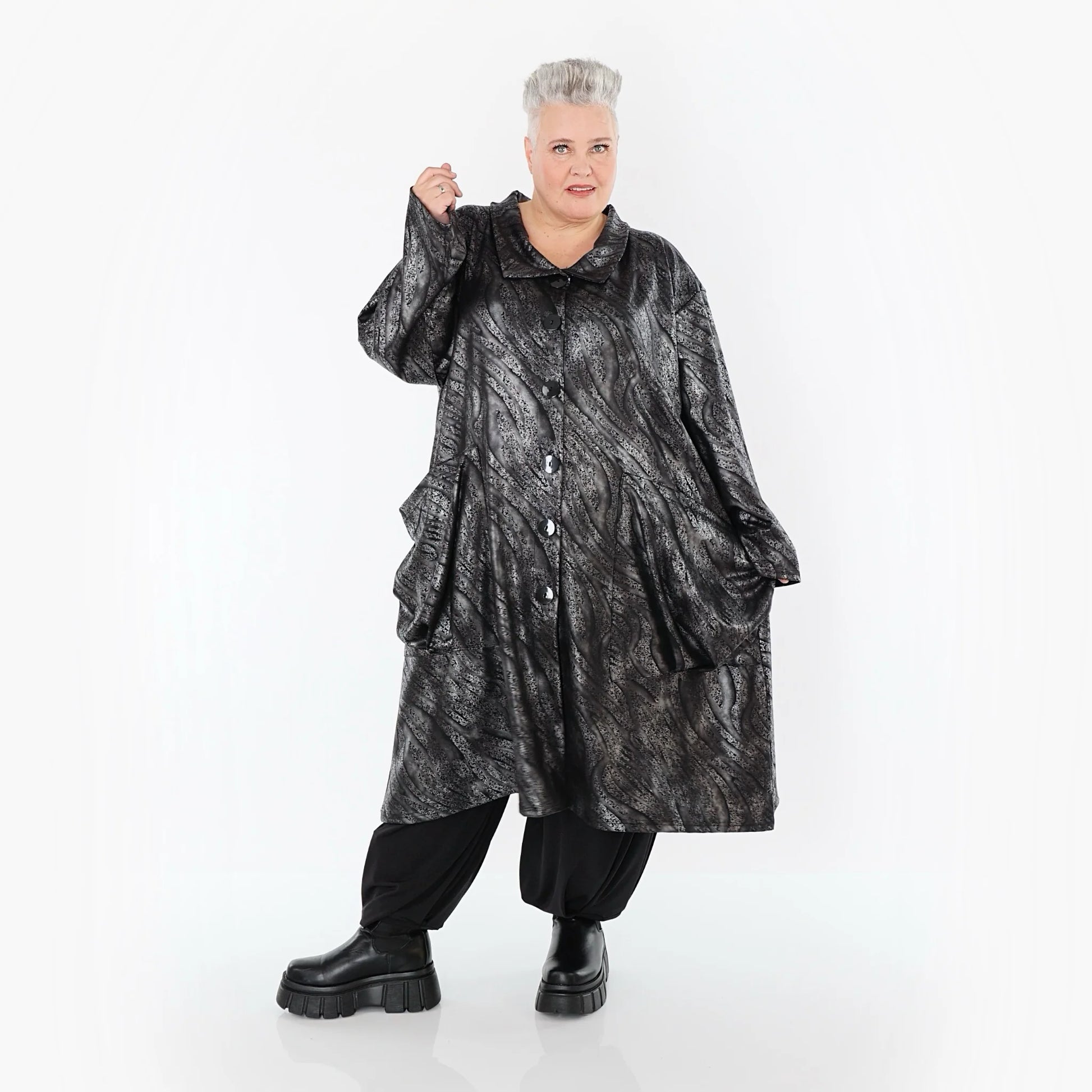  AKH Premium Mantel in gerader Form, aus Viskose, P1019.7153, Silber/Schwarz, Zebra, Schick