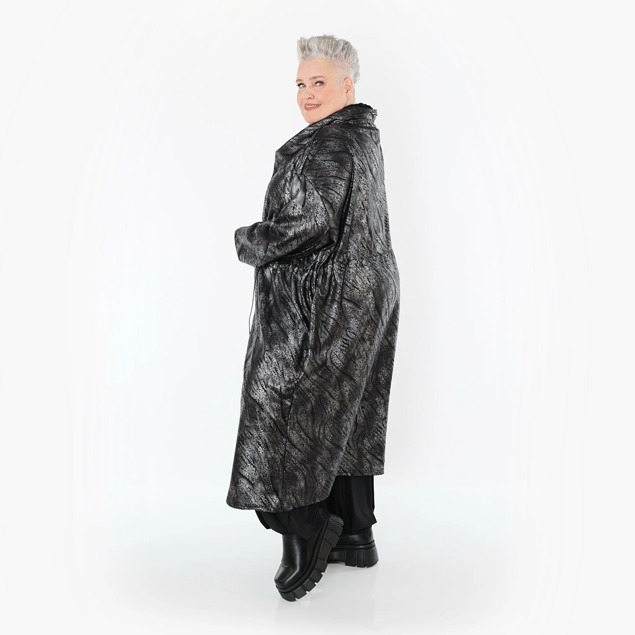  AKH Premium Mantel in gerader Form, aus Viskose, P1019.7155, Silber/Schwarz, Zebra, Schick