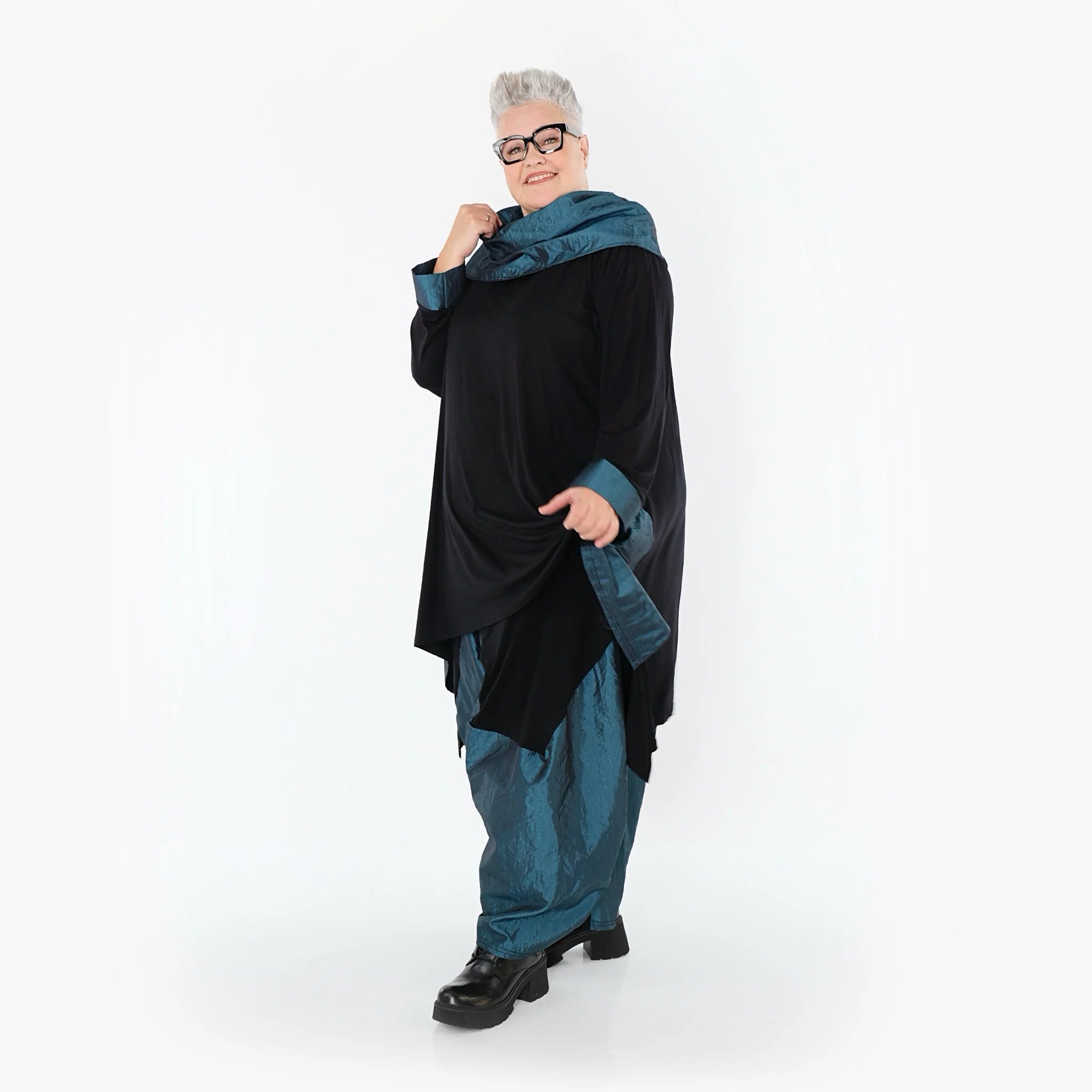 A-Form Shirt von AKH Premium aus Viskose, P102187, Schwarz/Petrol, Ausgefallen, Zeitlos