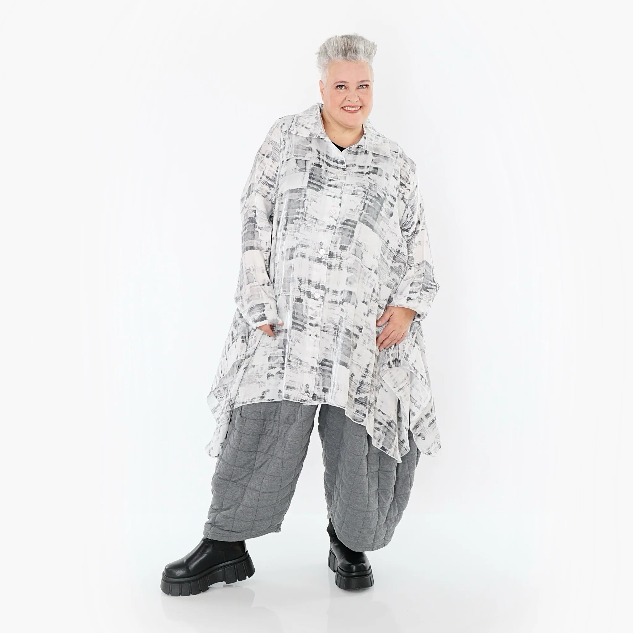  A-Form Bluse von AKH Premium aus Viskose, P106917, Weiß/Grau, Grafik, Ausgefallen, Zeitlos