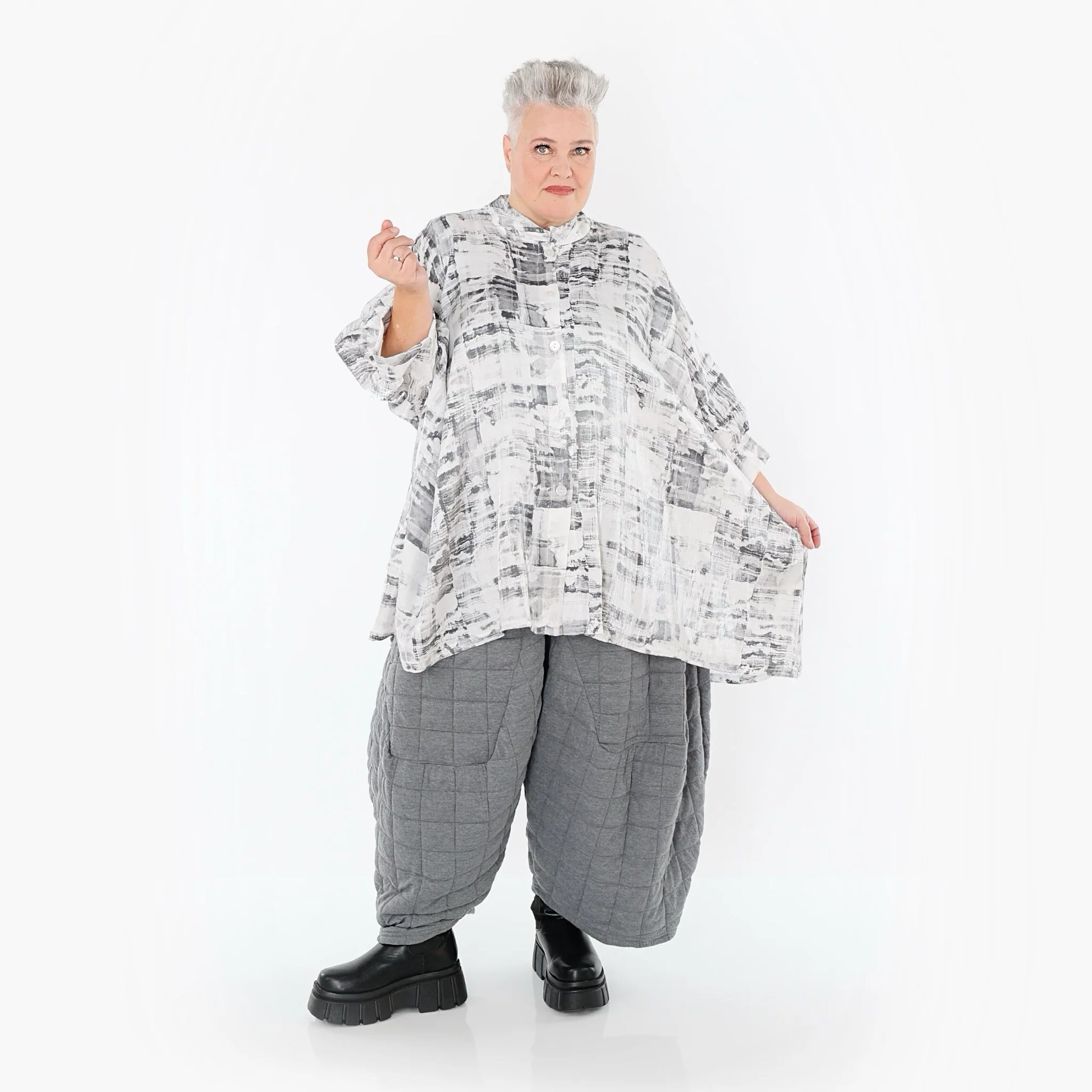  A-Form Bluse von AKH Premium aus Viskose, P107116, Weiß/Grau, Grafik, Ausgefallen, Zeitlos