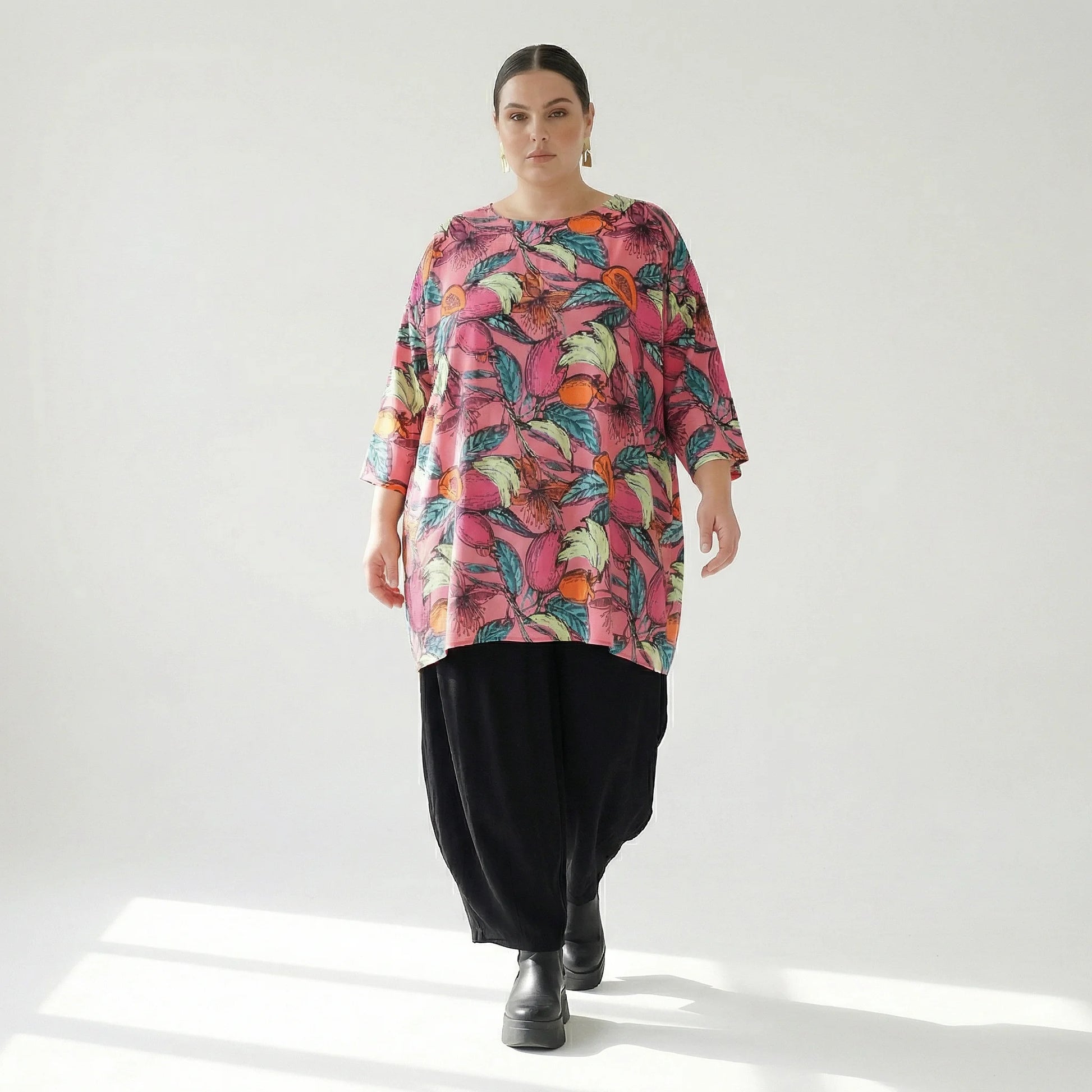  A-Form Bigshirt von AKH Fashion aus Baumwolle, 1507.00593, Rosa/Multi, Blumen, Ausgefallen