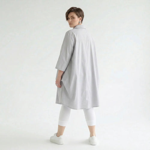 Elegante Glockenform Bluse im lässigen Lagenlook aus feiner, leicht luftiger Popeline, Grau