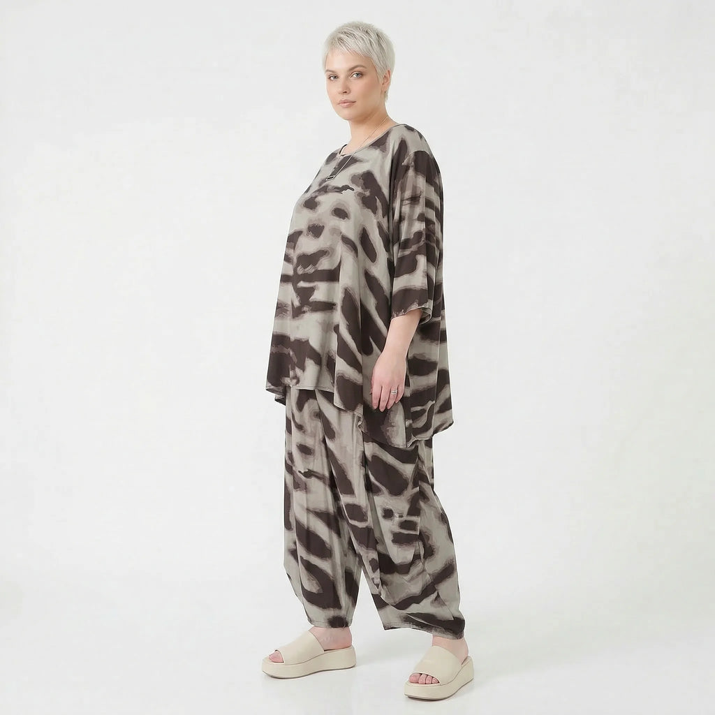 Ausgefallene Ballon Hose im legeren Lagenlook aus weich fließender Popeline mit Taschen, Grau/Braun