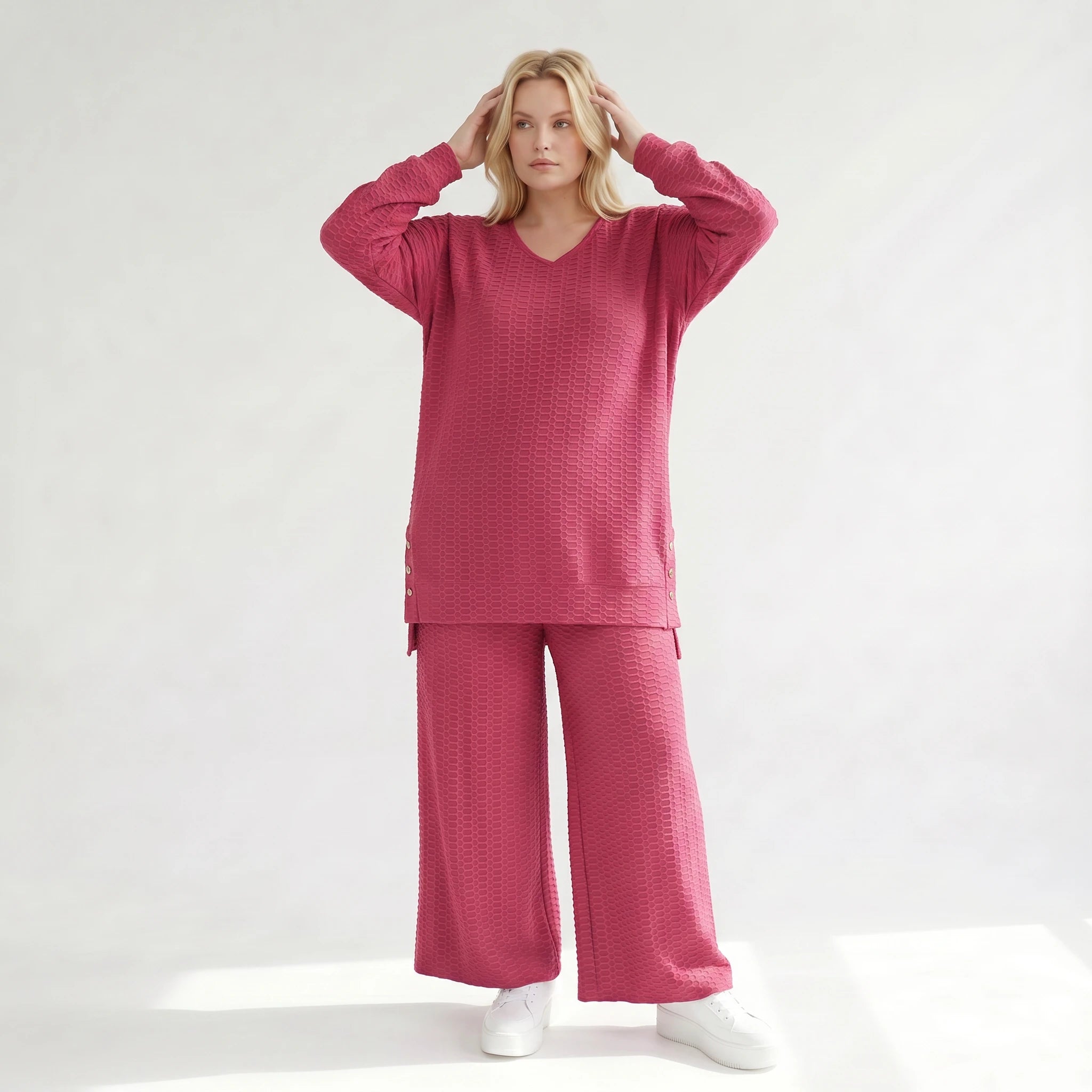 Ausgefallenes Oversize Shirt im zeitlosen Lagenlook aus weich fließendem Jacquard mit Struktur, Fuchsia