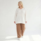 Ausgefallenes Oversize Shirt aus weich fließendem Jacquard mit Zierknöpfen und Strukturmuster, Weiß