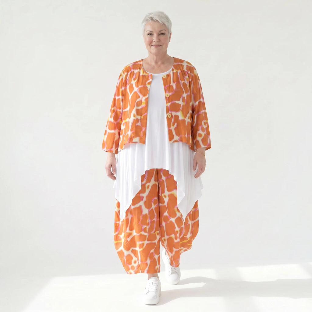 Ausgefallene Ballon Hose im legeren Lagenlook mit luftig leichter Popeline und Batik Muster, Orange/Weiß
