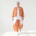Ausgefallene Ballon Hose im legeren Lagenlook mit luftig leichter Popeline und Batik Muster, Orange/Weiß