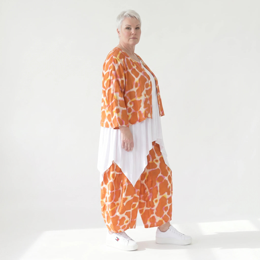 Ausgefallene Ballon Hose im legeren Lagenlook mit luftig leichter Popeline und Batik Muster, Orange/Weiß