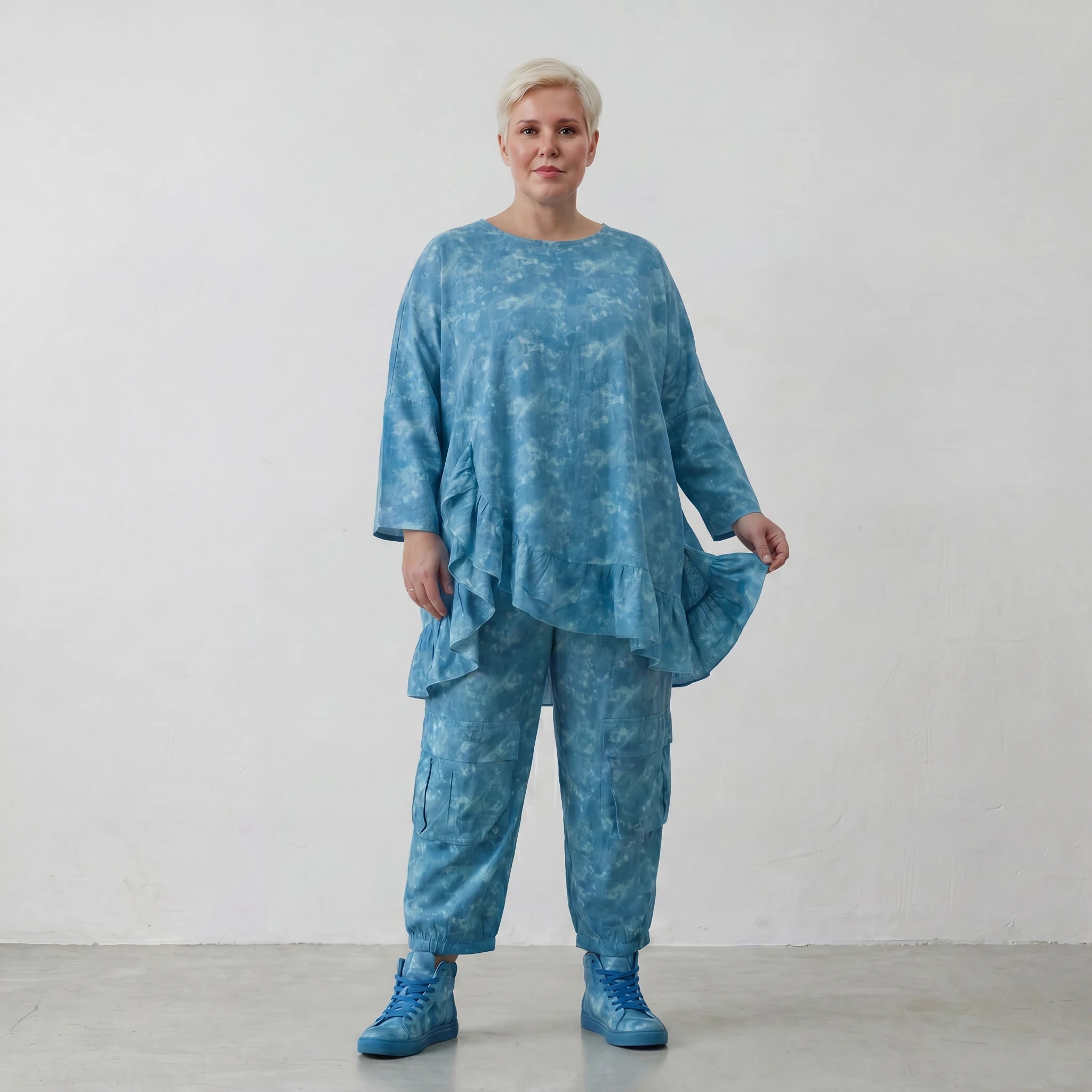 Luftiges Oversize Shirt aus feiner Baumwoll-Popeline im Lagenlook mit Batikmuster, Aquablau