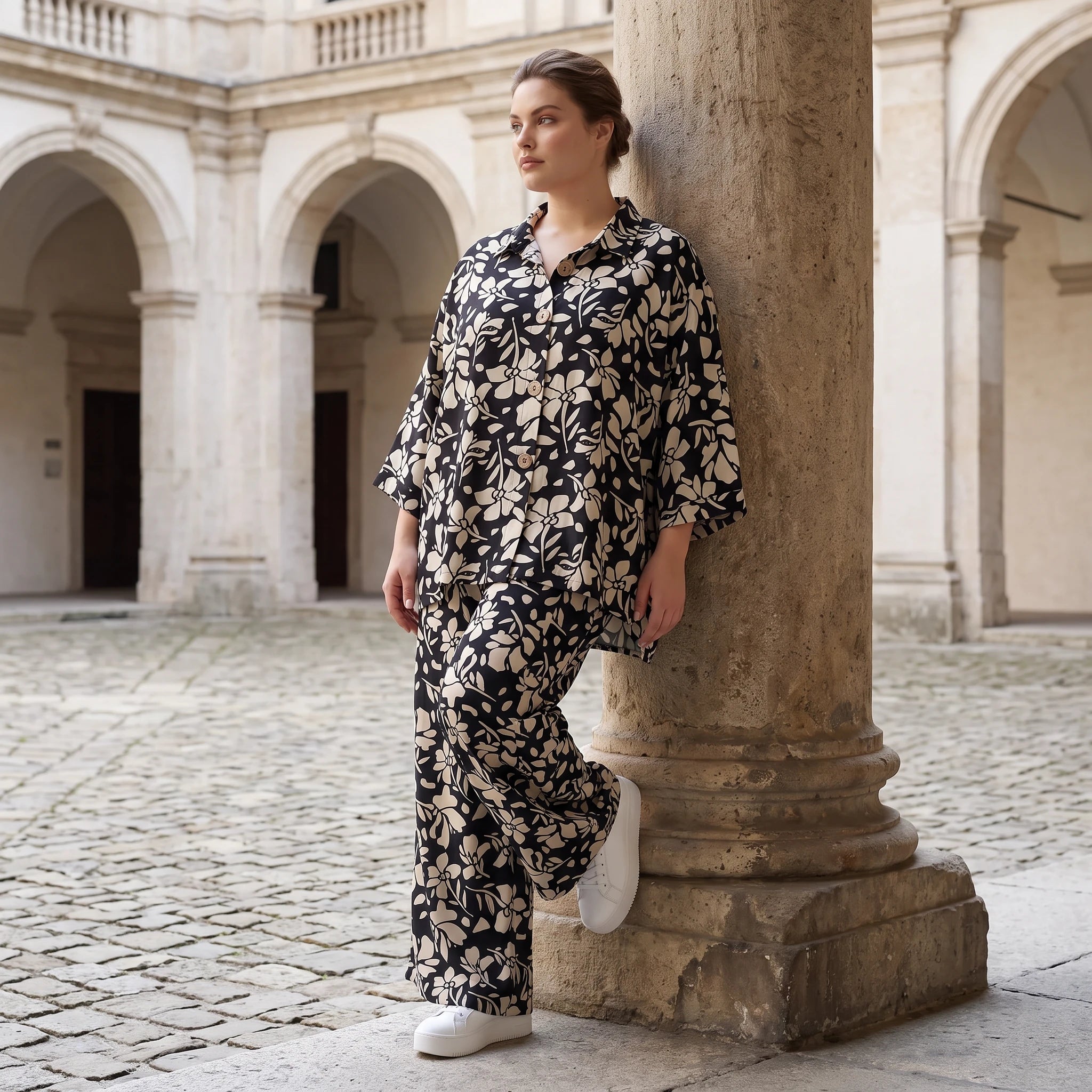 Damen Bluse Lagenlook Viskose Schwarz/Ecru, gerader Schnitt, Langarm, Knopfleiste, Oversize große Größen – AKH Fashion