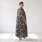 Damen Kleid Lagenlook Viskose Schwarz/Ecru, A-Form, V-Ausschnitt, Oversize große Größen – AKH Fashion