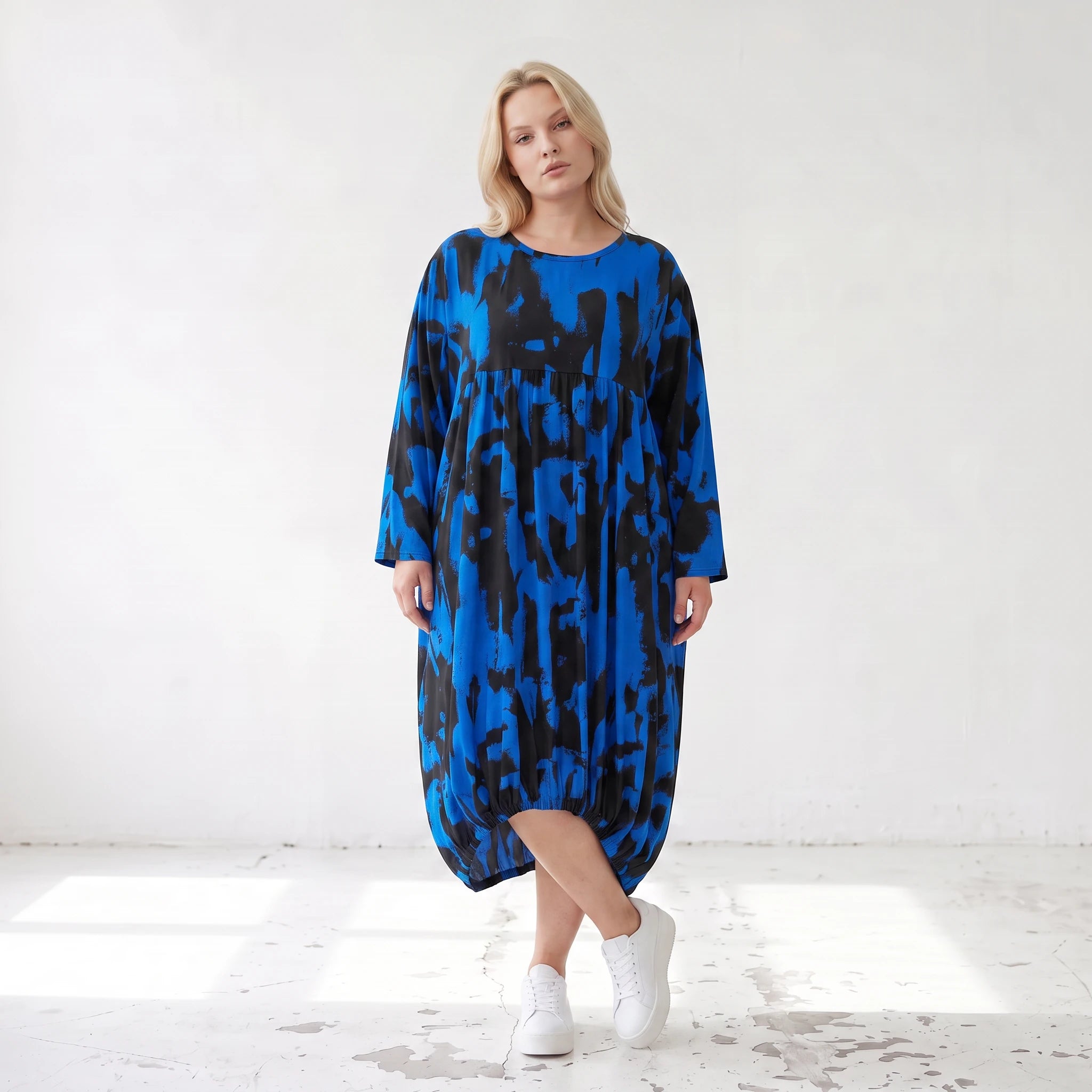 Damen Kleid Lagenlook Baumwolle Blau/Schwarz, Ballonform, Flügeltaschen, Oversize große Größen – Funky Diva