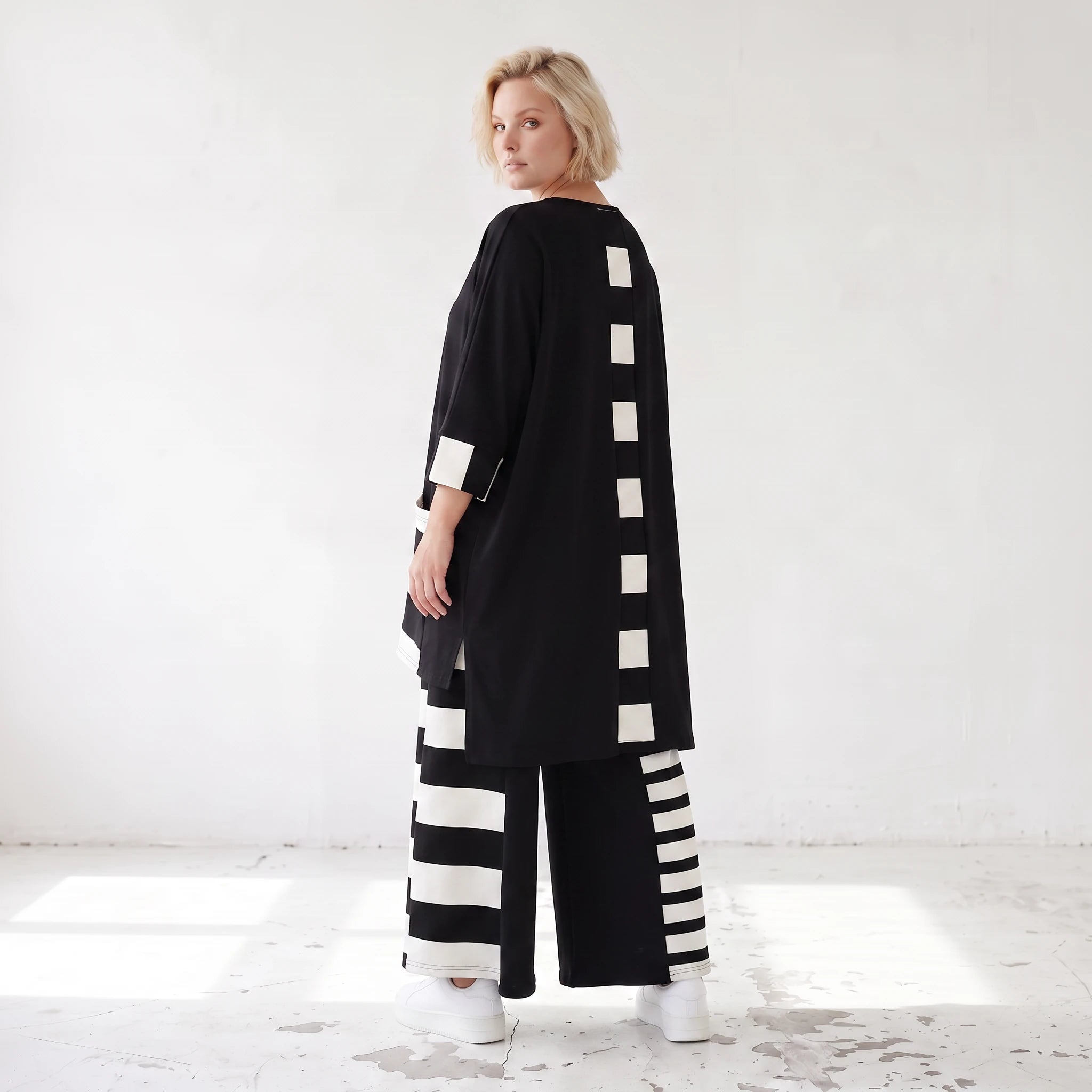 Damen Shirt Lagenlook Rayon Schwarz/Weiß, Vokuhila, Oversize große Größen – AKH Premium