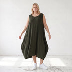 Damen Kleid Lagenlook Lyocell Khaki, Ballonschnitt, Flügeltaschen, Oversize große Größen – AKH Premium