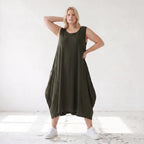 Damen Kleid Lagenlook Lyocell Khaki, Ballonschnitt, Flügeltaschen, Oversize große Größen – AKH Premium