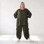 Damen Hose Lagenlook Lyocell Khaki, Ballonschnitt, Flügeltaschen, Oversize große Größen – AKH Premium