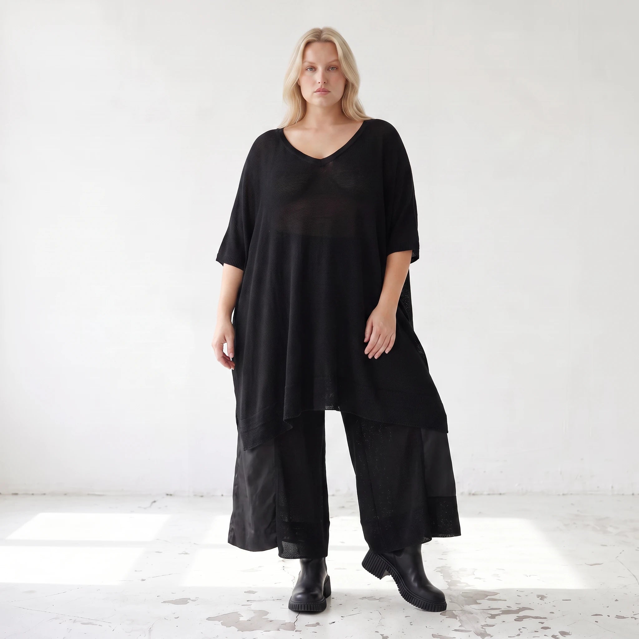 Damen Shirt Lagenlook Baumwolle Schwarz, A-Form, Langarm, V-Ausschnitt, Oversize große Größen – AKH Premium