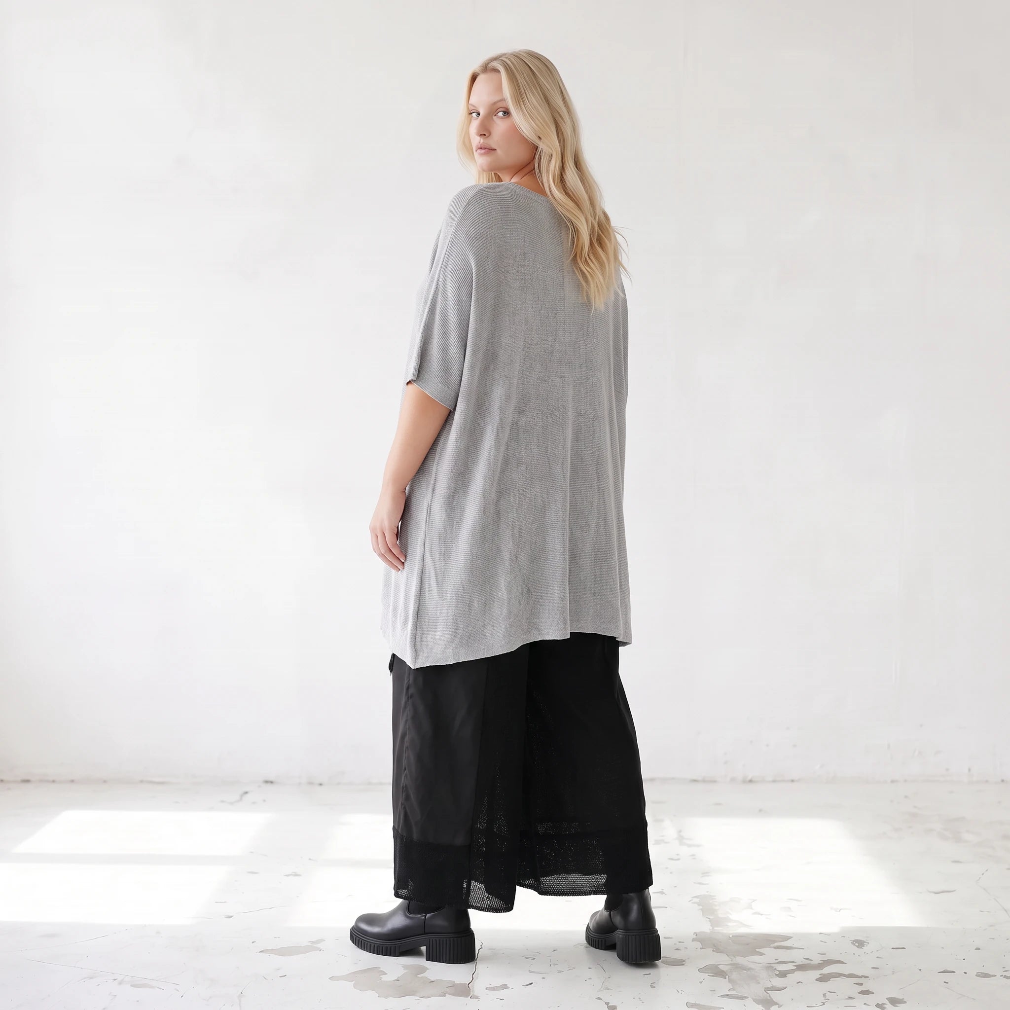 Damen Shirt Lagenlook Baumwolle Grau, A-Form, Langarm, V-Ausschnitt, Oversize große Größen – AKH Premium