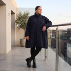 Marine Teddyjacke aus Flauschstoff in A-Linie mit Kellerfalte am Rücken warm und weich